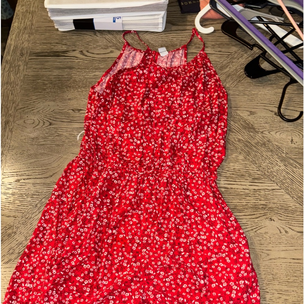 Cute barely worn ladies tops!